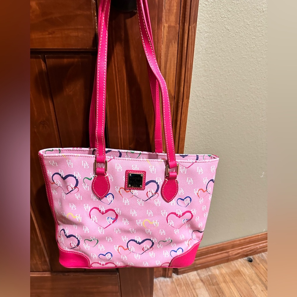 Excellent condition Dooney and Bourke